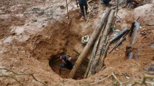 501259-enam-penambang-emas-geumpang-tertimpa-longsor-tiga-korban-tewas