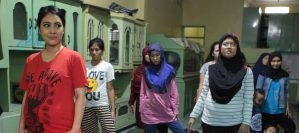 Menunggu Waktu Berbuka Puasa, Puluhan Ibu Hamil Ikuti Yoga