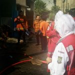 http://www.bantenhariini.id/wp-content/uploads/2018/05/Siang-Bolong-Satu-Rumah-Ludes-Terbakar-di-Sukasari-Tangerang_Foto-by.Fani_aep.jpg