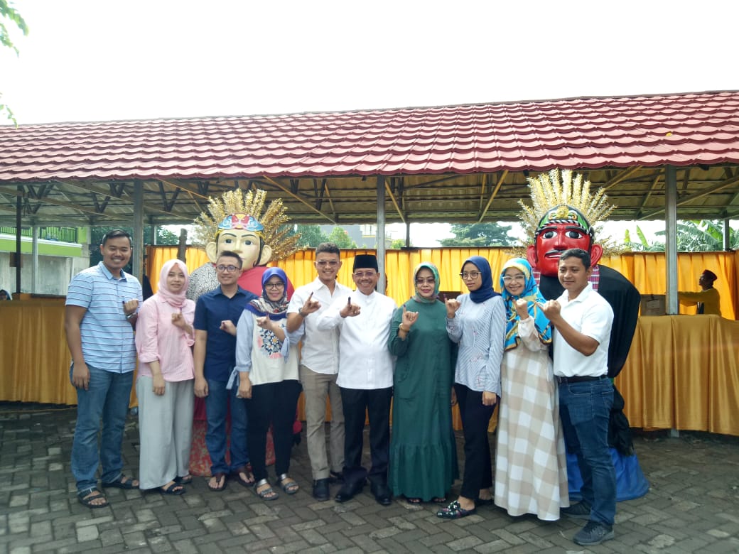 Ornamen Betawi Hiasi TPS Tempat Sachrudin Nyoblos(foto bantenhariinu_aep.BHI)