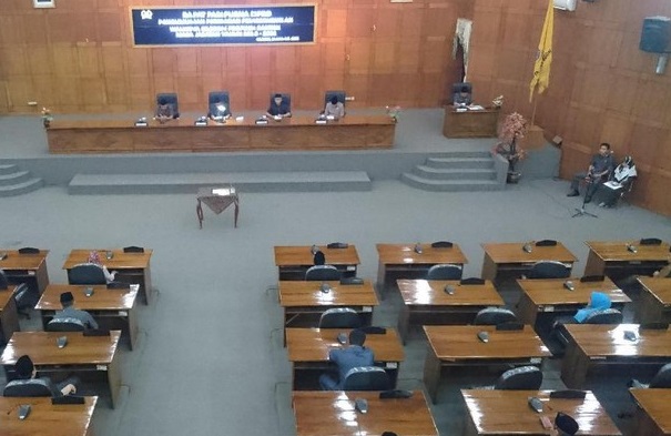 Walikota Cilegon Tubagus Iman Ariyadi Resmi Diberhentikan Secara Tidak Hormat