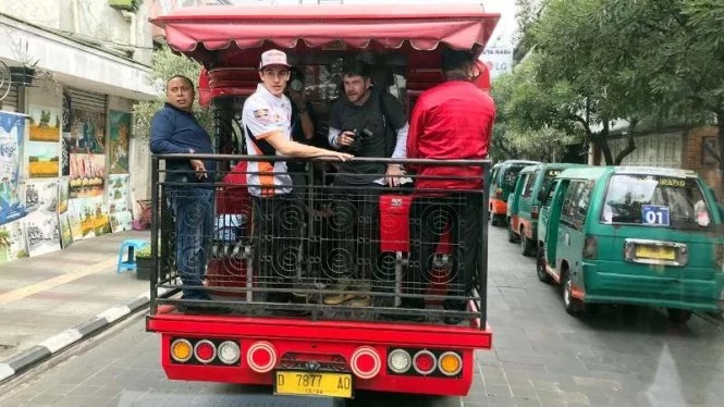 Marc Marquez Keliling Kota Bandung Naik Bandros