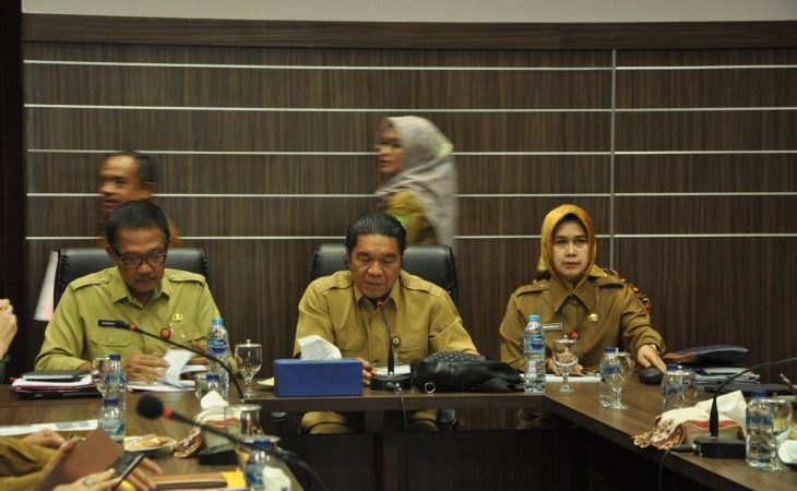 Pembangunan Jembatan di Situ Gede Cikokol Disegel