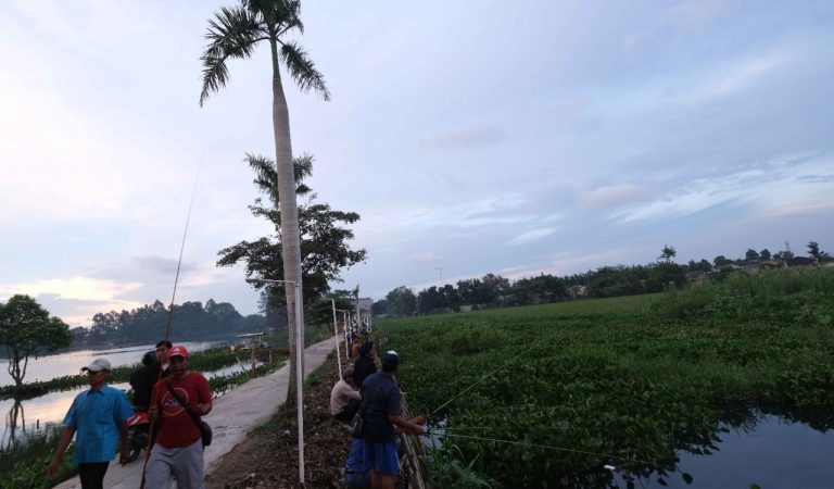Kota Tangerang Darurat Corona, Danau Cipondoh Masih Dipadati Pengunjung
