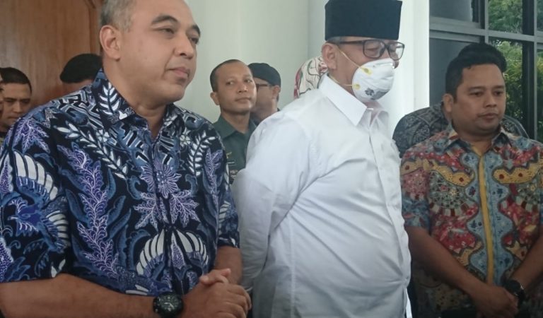 PNS Tetap Bekerja di Tengah Wabah Penyakit Corona