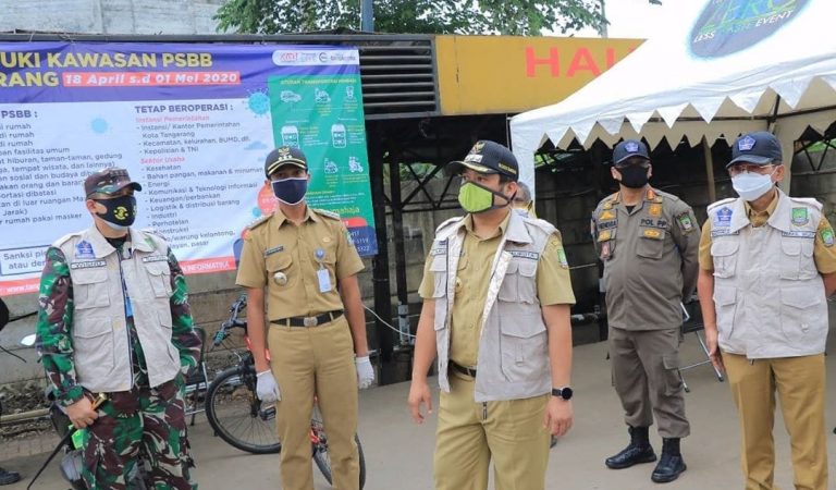 Hari Pertama Terapkan PSBB, Wali Kota Arief Sidak Kawasan Industri