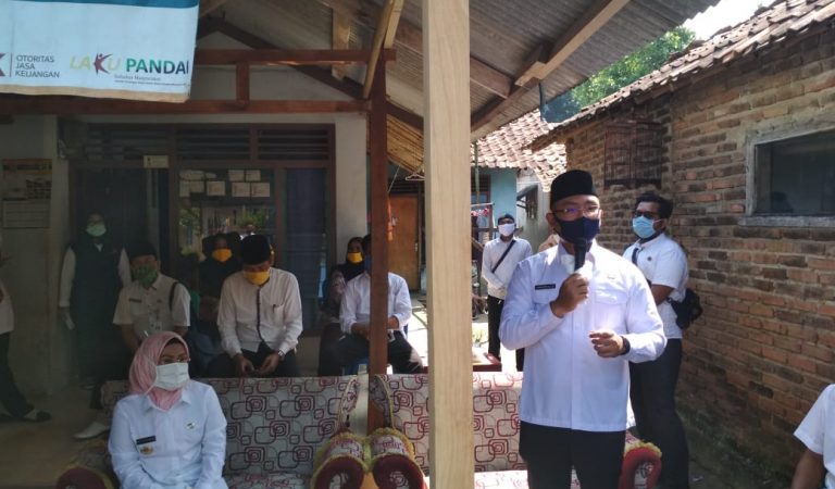 Andika Hazrumy Lakukan Pemantauan Distribusi KKS di Kabupaten Serang