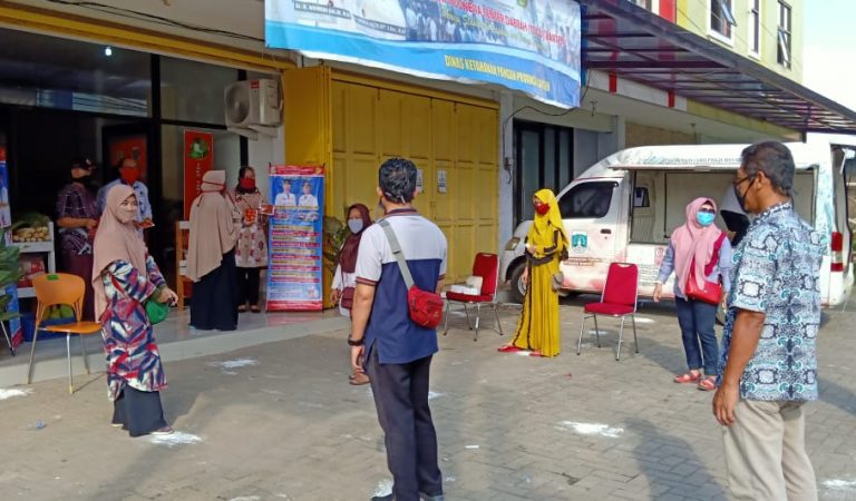 Tekan Warga Kelaparan, Gubernur Wahidin Akan Tambah Penerima Jaring Pengaman Sosial