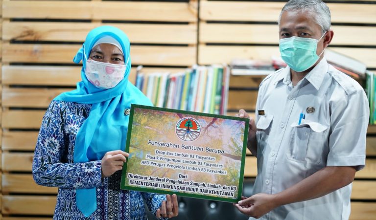 Mewaspadai Dampak Sampah dan Limbah Medis COVID-19, Nur’aeni Ajak Masyarakat Lebih Peduli