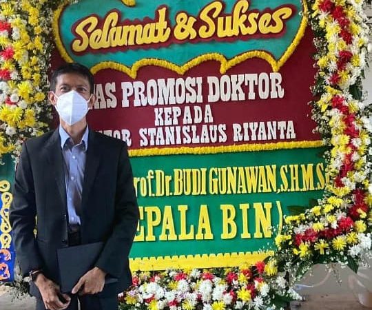Stanislaus Riyanta Dipromosikan Menjadi Doktor di Bidang Ilmu Administrasi UI