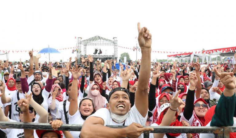 Mampu Rangkul Masyarakat dan Meratakan Pembangunan Jadi Alasan Ribuan Warga Banten Suarakan Ganjar Pranowo Presiden 2024