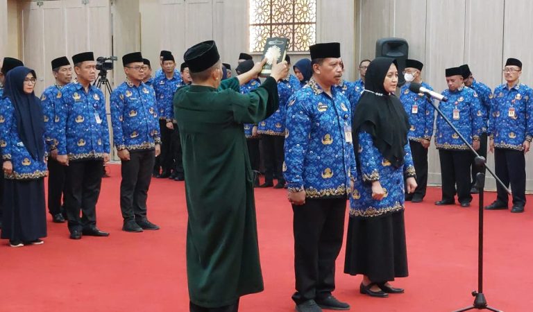 Tegas! Untuk Perbaikan, Pj Gubernur Banten Rombak Total Pejabat Pemprov Banten