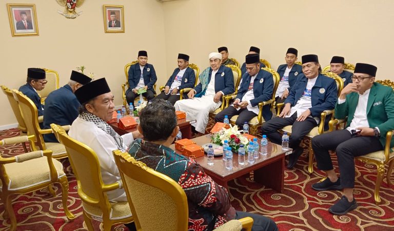 PJ Gubernur Banten Al-Muktabar Hadiri Rakernas PB Al- Khairiyah