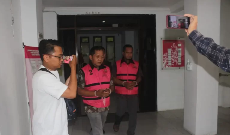 Peras Perusahaan di Kibin Serang, Mantan Kades dan Mantan Ketua BPD Nagara Ditahan Kejari