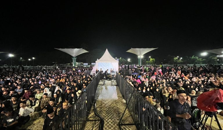 Ribuan Santri Padati Alun-alun Masjid Agung Banten Lama dalam RTM Haul Sultan Maulana Hasanuddin