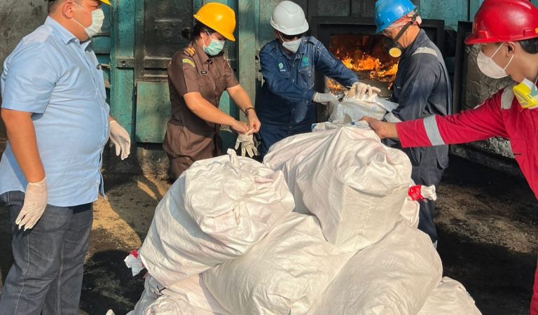 30 Juta Pil Haram Dimusnahkan Kejari Jakarta Barat