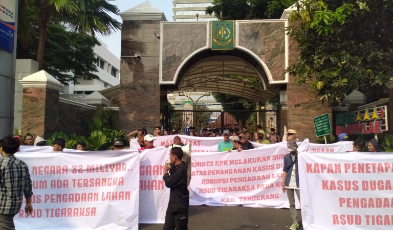 Ratusan Orang Demo KPK  dan Kejagung Desak Penetapan Tersangka Kasus Dugaan Korupsi RSUD Tigaraksa