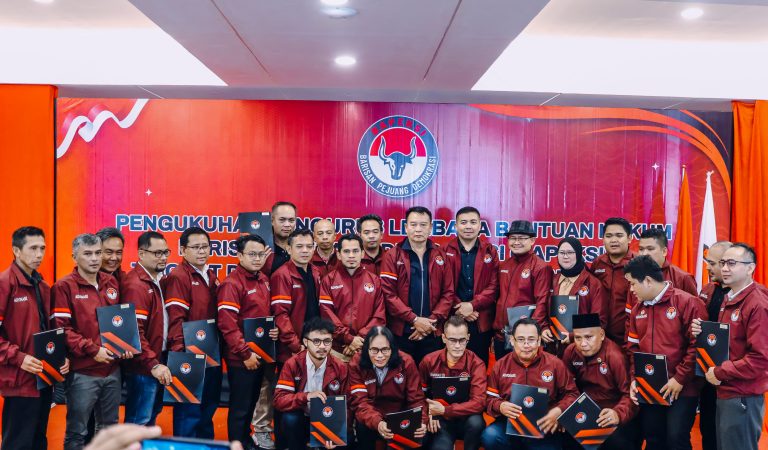 Hari Kebangkitan Nasional, DPP BAPEKSI Berikan Beasiswa S2 Hukum untuk Kader Muda