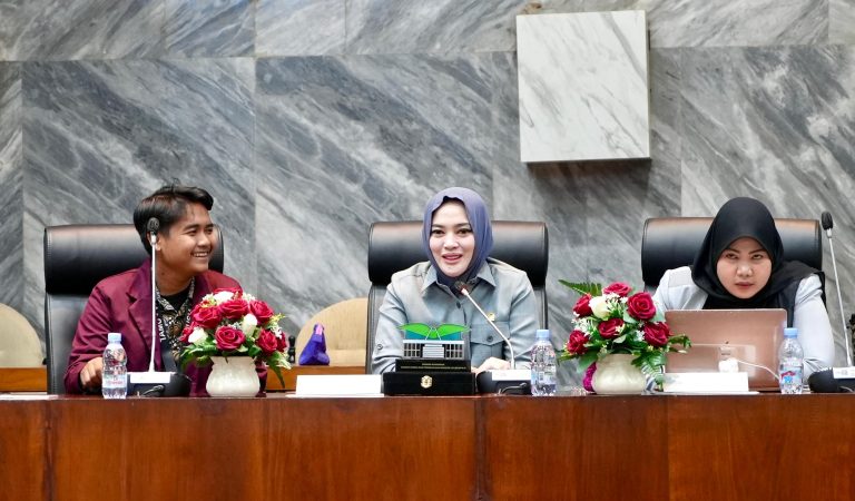 Sarifah Ainun Jariyah Sambut Kunjungan Mahasiswa Untirta di DPR RI