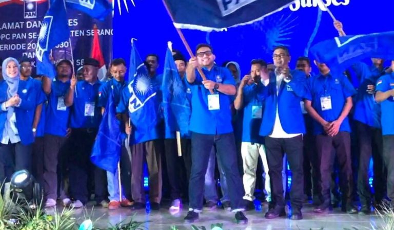 Irna Narulita Lantik Pengurus DPC PAN se-Kabupaten Serang, Patok 10 Kursi di Pemilu 2029
