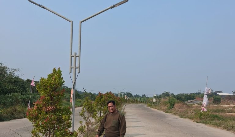 Rawan Kecelakaan, Jalan Akses Warga Cluster Amara Kota Serang Patungan Pasang PJU