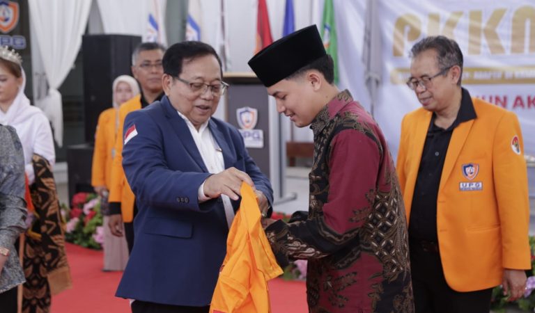 Sambut Mahasiswa Baru di PKKMB, UPG Tekankan Karakter dan Integritas Sejak Hari Pertama