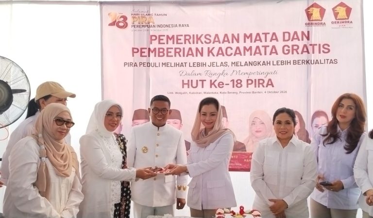 Senyum Haru Warga Serang di HUT PIRA ke-18: Bisa Membaca dan Beribadah Kembali Berkat Kacamata Gratis