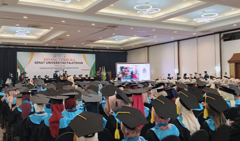 Pengambilan Sumpah Gelombang II, Universitas Faletehan Kukuhkan 374 Wisudawan
